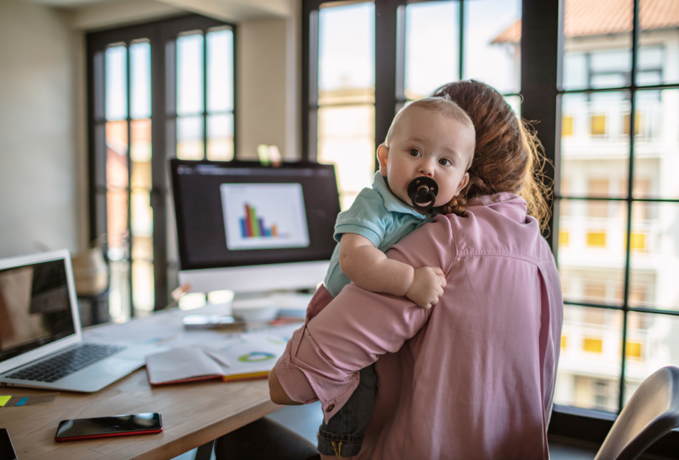10 Tips for smoothly returning back to work after maternity leave 