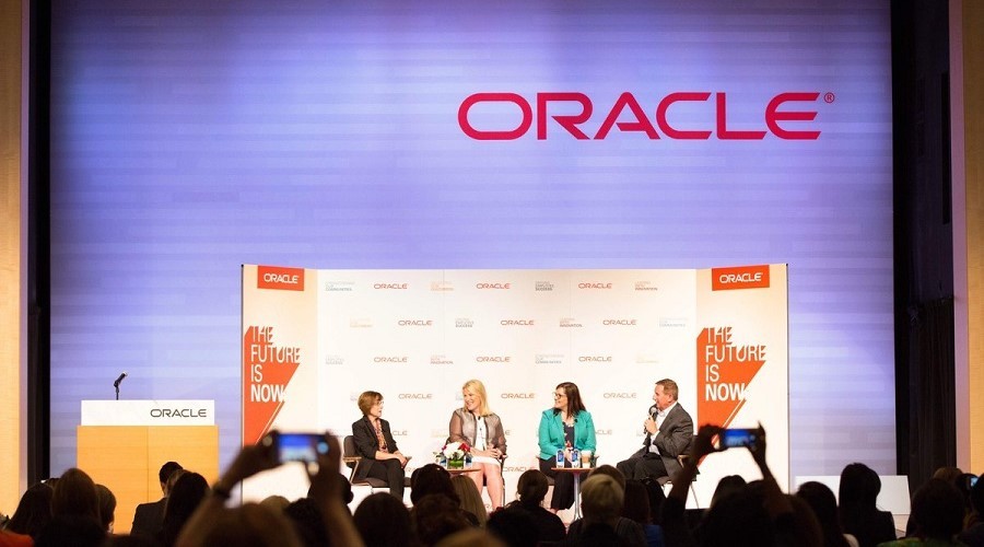 Oracle Women’s Leadership Support Top-Performing Leaders